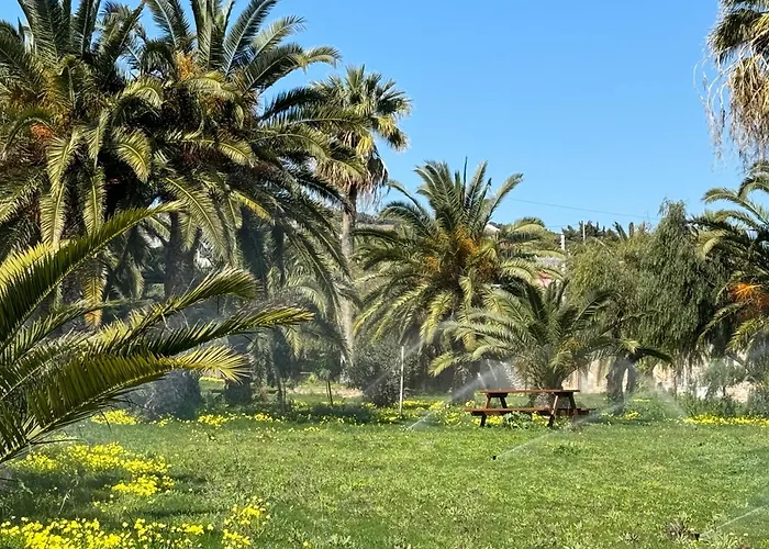 Sea & Mountain Apartment Close To Port And City
